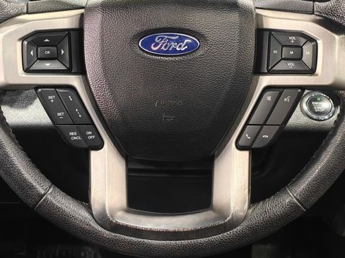 Used 2016 Ford F150 Platinum w/ Equipment Group 701A Luxury image 6