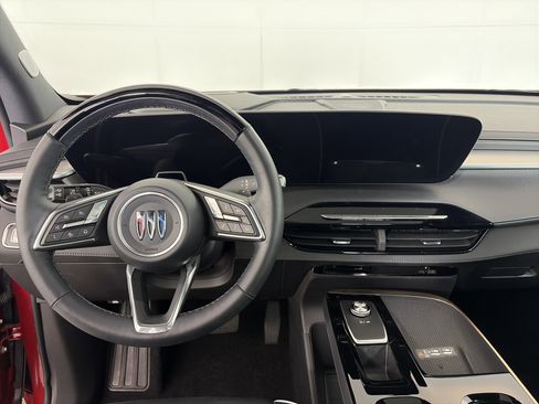 Certified 2025 Buick Enclave Avenir AWD/4WD image 3