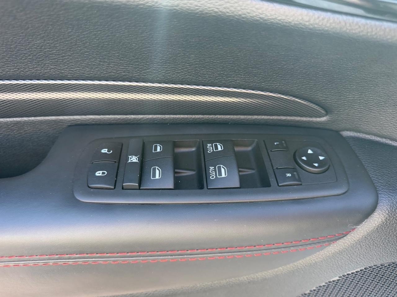 Used 2023 Dodge Durango R/T AWD/4WD image 22