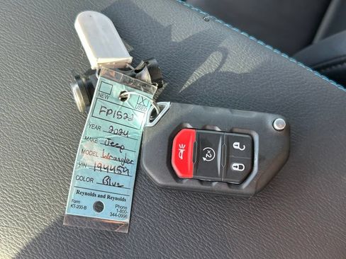 Used 2024 Jeep Wrangler Unlimited Rubicon 4xe AWD/4WD image 53