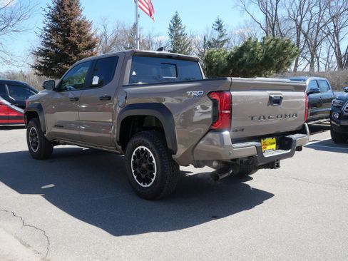 New 2026 Toyota Tacoma TRD Off-Road AWD/4WD image 3