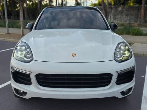 Used 2016 Porsche Cayenne AWD/4WD image 32