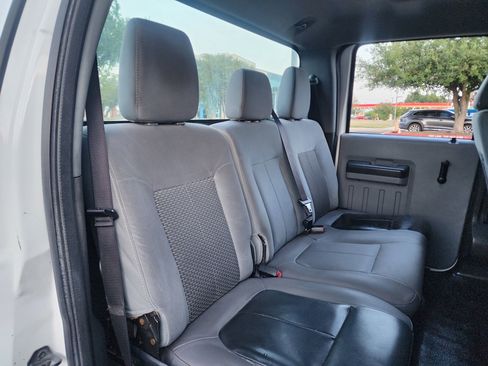 Used 2011 Ford F250 XL image 16