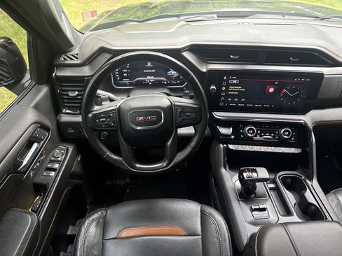 Used 2023 GMC Sierra 1500 AT4 AWD/4WD image 17