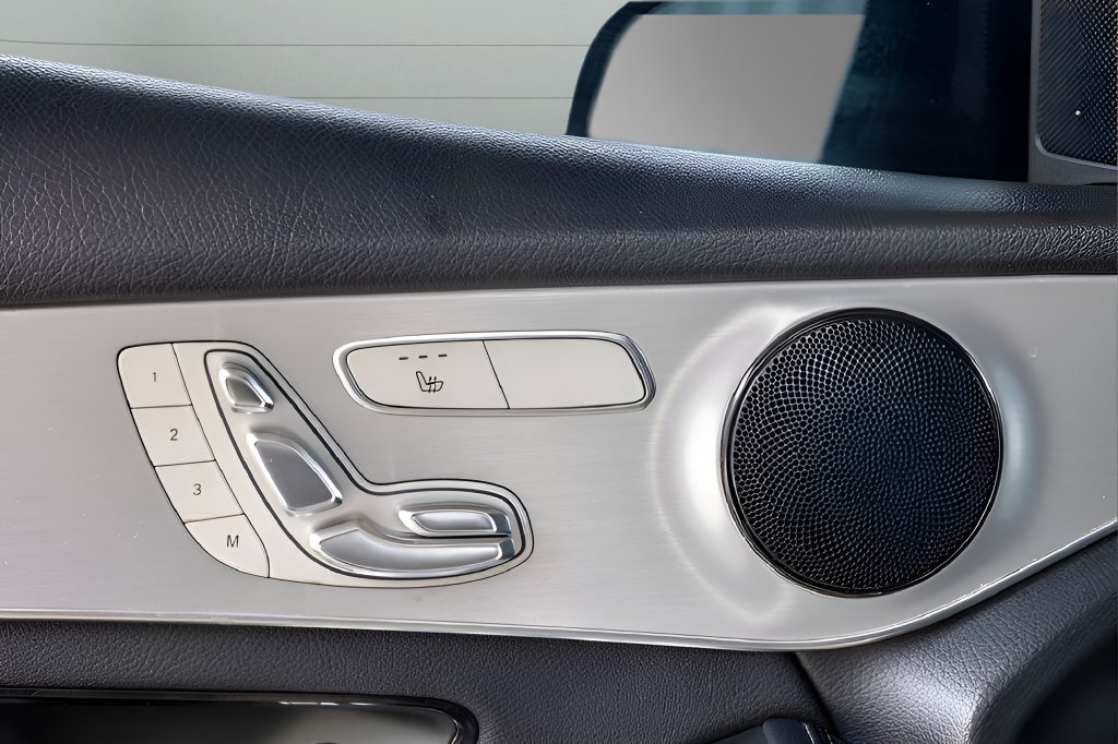 Used 2019 Mercedes-Benz GLC 300 image 32