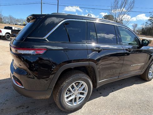 New 2026 Jeep Grand Cherokee Laredo X RWD image 8