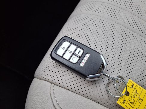 Used 2019 Honda Accord EX-L image 17