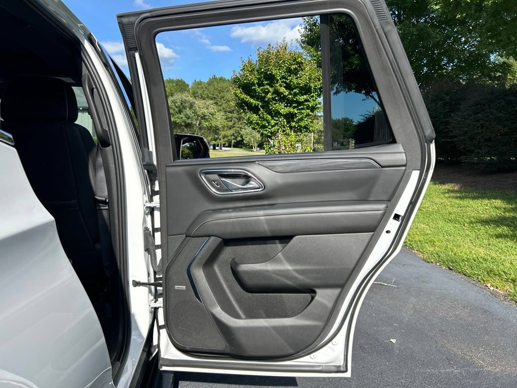 Used 2023 GMC Yukon SLT w/ SLT Premium Package RWD image 64