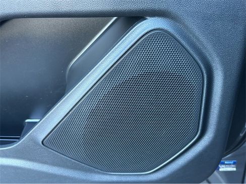 Certified 2022 Ford Explorer XLT w/ Equipment Group 202A image 39