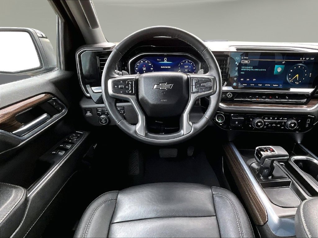 Used 2024 Chevrolet Silverado 1500 RST AWD/4WD image 11