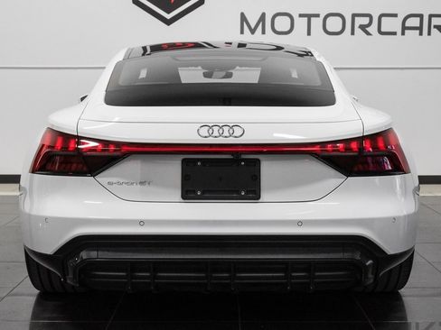 Used 2022 Audi e-tron GT Premium Plus image 13