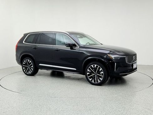 New 2026 Volvo XC90 B6 Ultra image 3