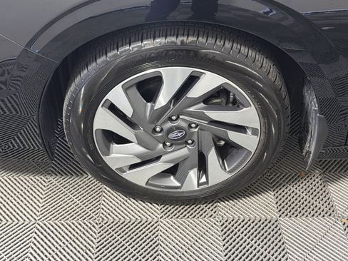 Used 2024 Subaru Legacy Limited image 12