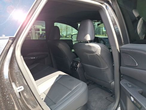 Used 2024 Lexus RX 350 Premium w/ Convenience Package image 4