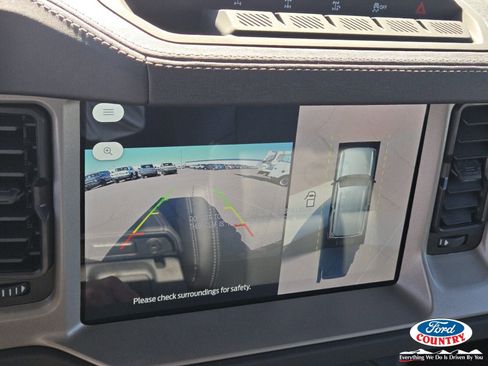 New 2025 Ford Bronco Outer Banks w/ Sasquatch Package image 12