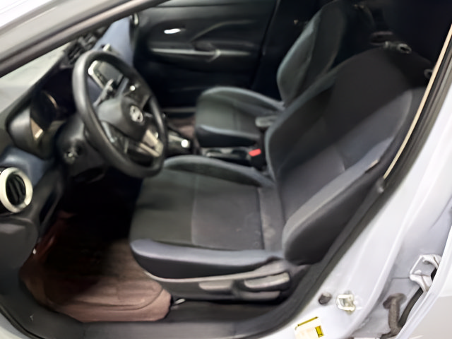 Used 2024 Nissan Versa SV w/ Electronics Package FWD image 12