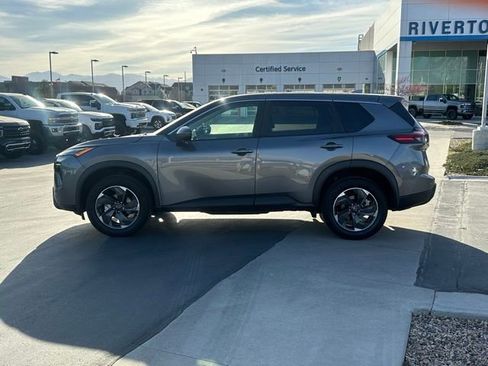 Used 2024 Nissan Rogue SV AWD/4WD image 20