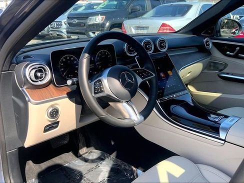 Used 2025 Mercedes-Benz C 300 4MATIC Sedan image 14