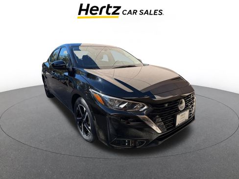 Used 2025 Nissan Sentra SV image 1