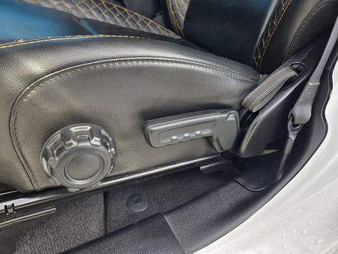 Used 2021 Jeep Wrangler Unlimited Sahara image 23