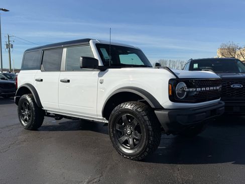 New 2025 Ford Bronco Big Bend image 1
