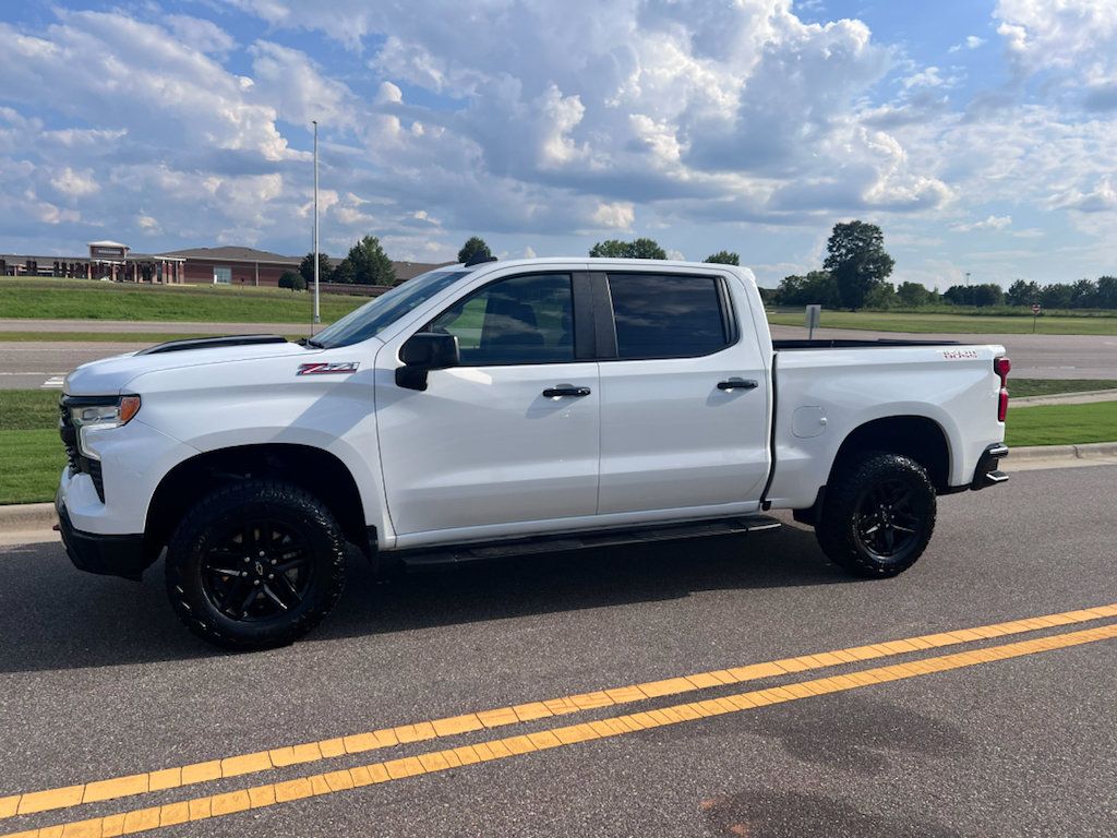 Used 2024 Chevrolet Silverado 1500 LT Trail Boss w/ Protection Package AWD/4WD image 9