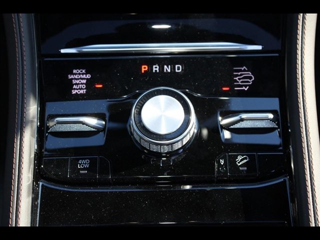 Used 2022 Jeep Grand Cherokee Summit AWD/4WD image 19