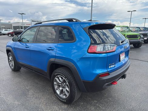Used 2021 Jeep Cherokee Trailhawk w/ Trailer Tow Group AWD/4WD image 7