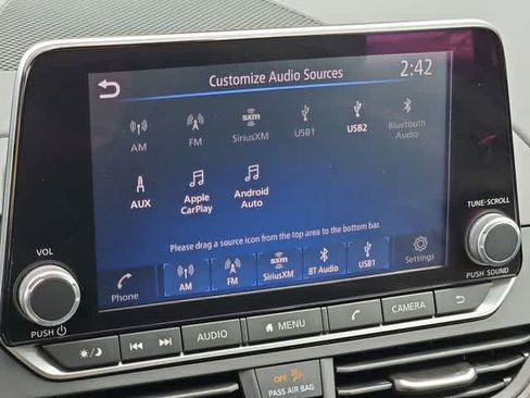 Used 2024 Nissan Altima 2.5 SV FWD image 23