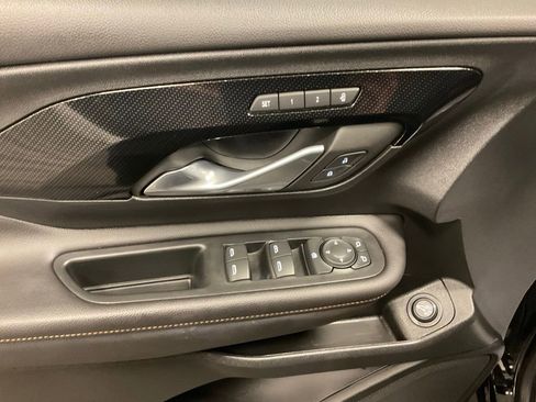 Used 2022 GMC Terrain AT4 w/ Infotainment Package II image 12