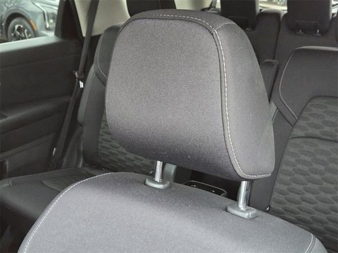 Used 2024 Nissan Pathfinder SV w/ SV Premium Package image 20