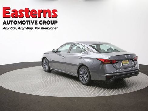 Used 2023 Nissan Altima 2.5 SV FWD image 64