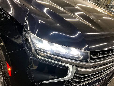 Used 2022 Chevrolet Suburban LT AWD/4WD image 27