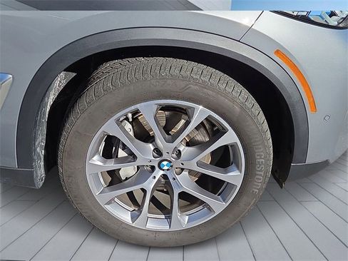Used 2024 BMW X5 xDrive40i w/ Executive Package image 8