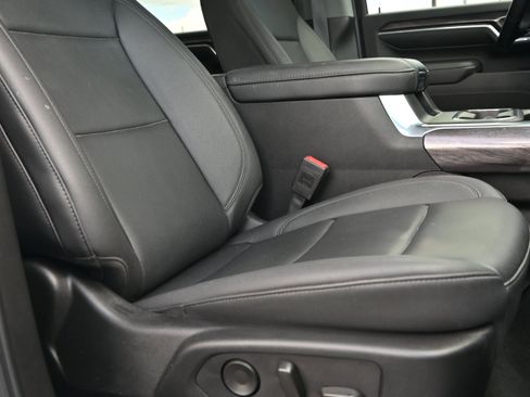 Used 2024 Chevrolet Silverado 2500 LTZ w/ LTZ Plus Package image 33