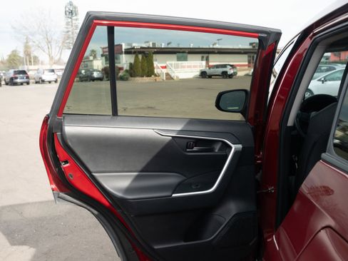 Used 2024 Toyota RAV4 LE image 19