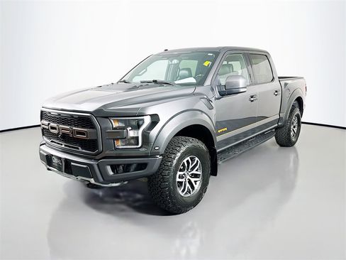 Used 2018 Ford F150 Raptor w/ Equipment Group 802A Luxury image 3