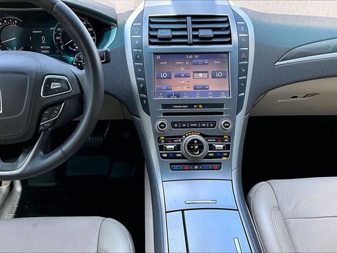 Used 2020 Lincoln MKZ Reserve w/ Luxury Package AWD/4WD image 7