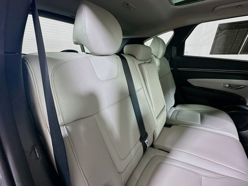 Certified 2023 Hyundai Tucson Limited w/ Cargo Package image 28