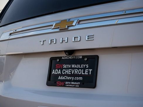 Used 2021 Chevrolet Tahoe LT w/ LT Signature Package RWD image 10