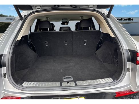 Used 2025 Genesis GV70 2.5T image 32