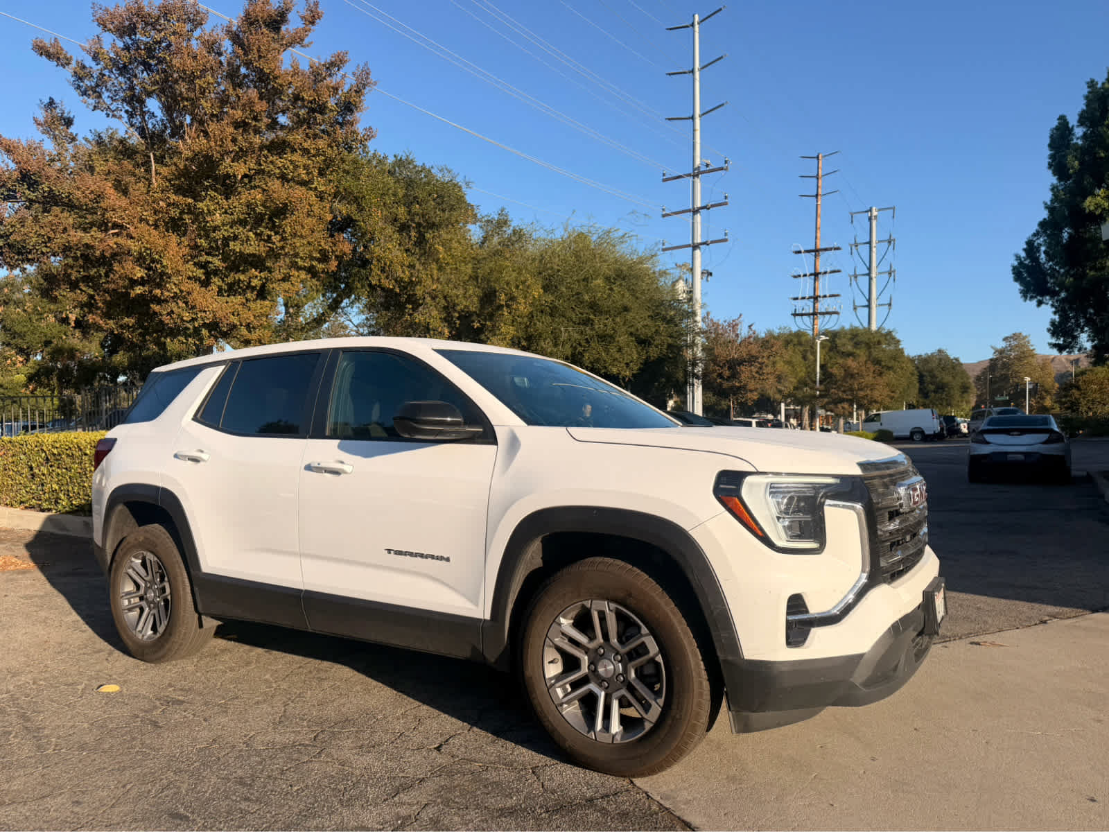 Used 2026 GMC Terrain Elevation w/ Technology Package II AWD/4WD image 2