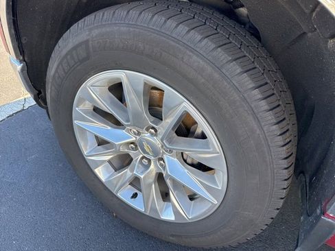 Used 2020 Chevrolet Silverado 1500 LTZ w/ LTZ Premium Package image 12