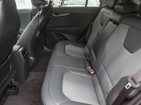 Certified 2025 Kia Niro EX FWD image 20