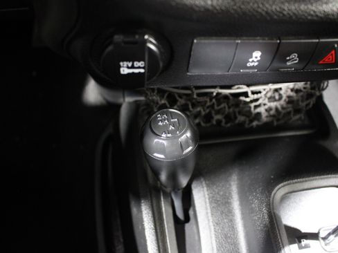 Used 2013 Jeep Wrangler Sport AWD/4WD image 12
