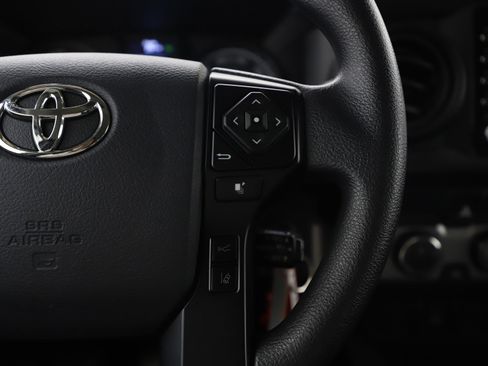 Used 2020 Toyota Tacoma SR w/ SR Convenience Package image 23