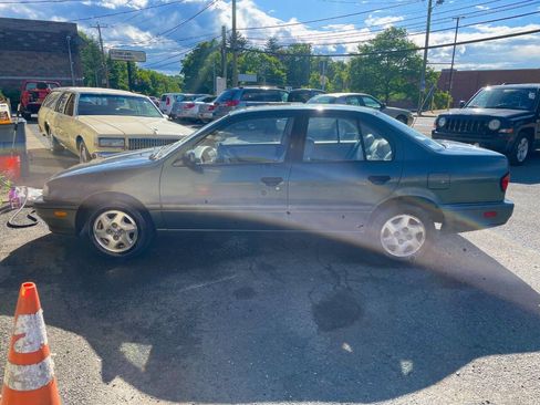 Used 1993 INFINITI G20 FWD image 8