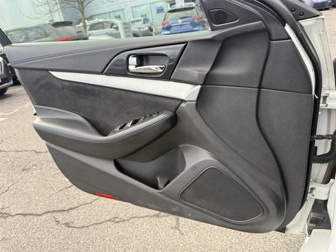 Used 2016 Nissan Maxima SR image 24