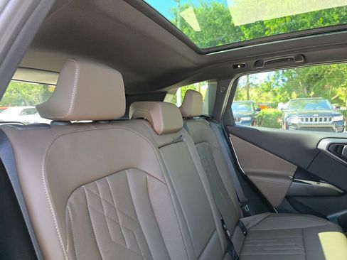 Used 2025 BMW X3 xDrive30 w/ M Sport Package AWD/4WD image 18