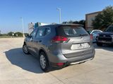 Used 2017 Nissan Rogue S image 5